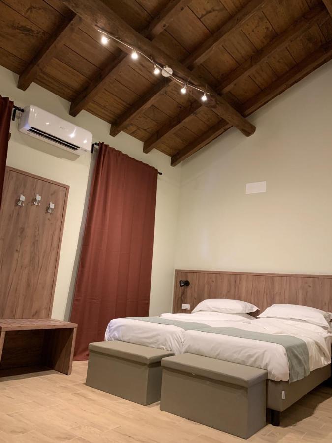 Otto Agriturismo Ottobiano Exterior photo
